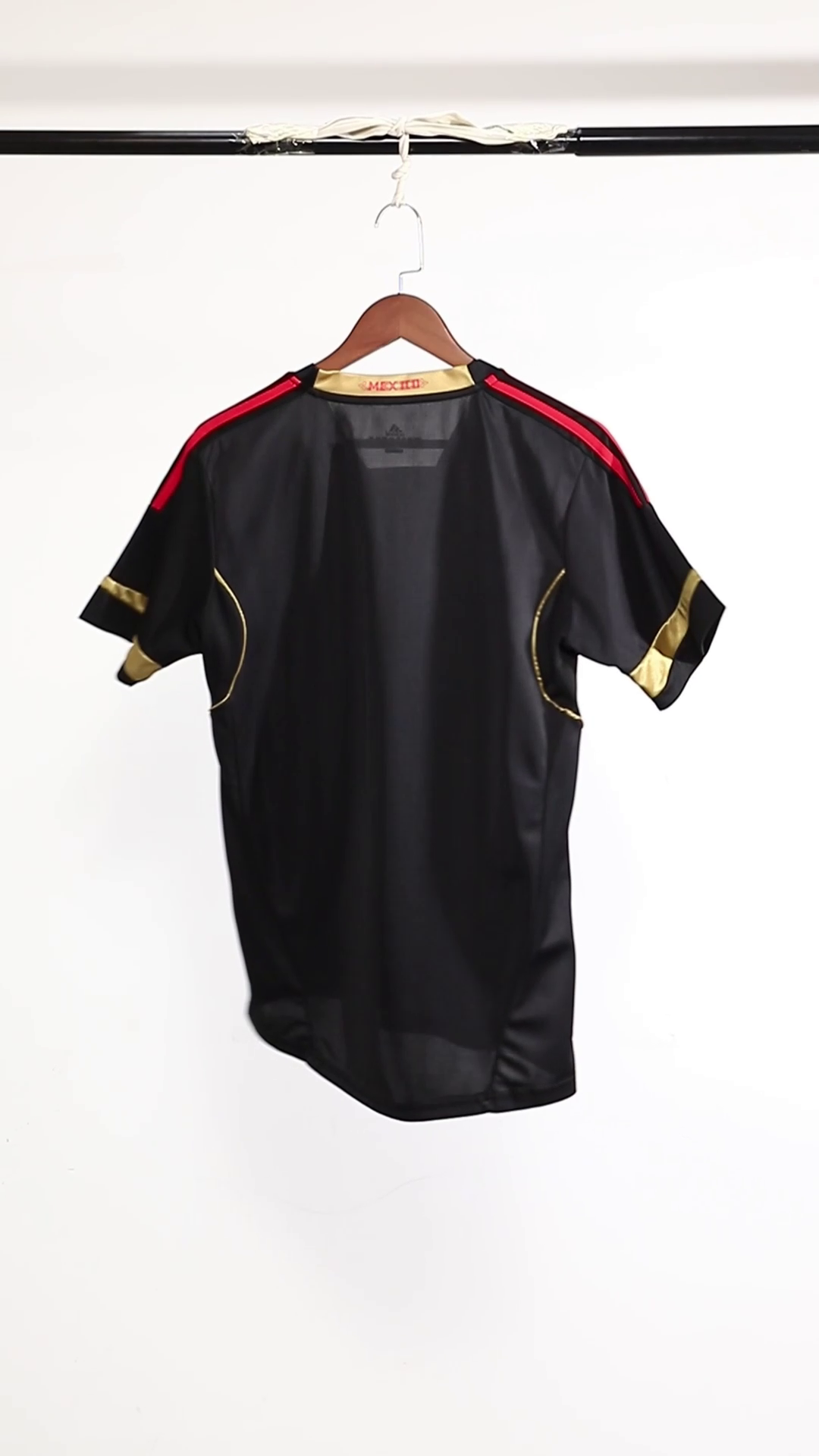 F86D9002-5784-EEA9-6635-87C7942F18FE-2.png